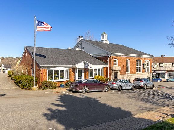 5th image of 4 Townsend Avenue