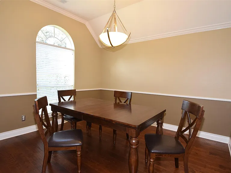 6327 Merona Ln — Photo 3