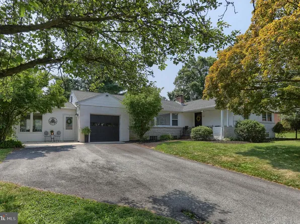 390 Greendale Rd, York, PA 17403