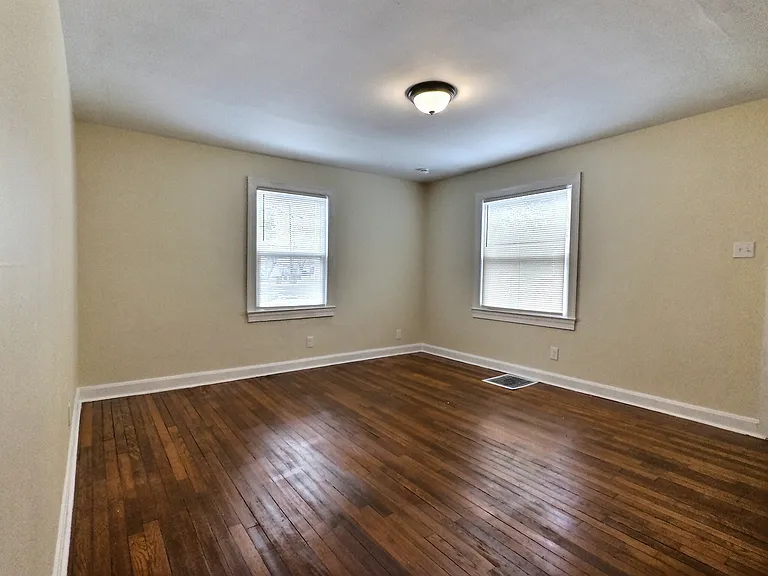 1101 Rundell St — Photo 5