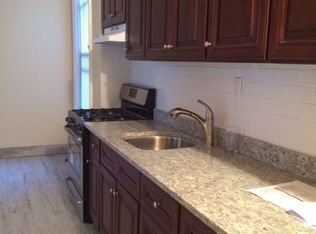 2515 30th Ave, Astoria, NY 11102