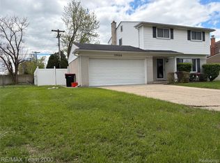 29666 Guy St, Southfield, MI 48076