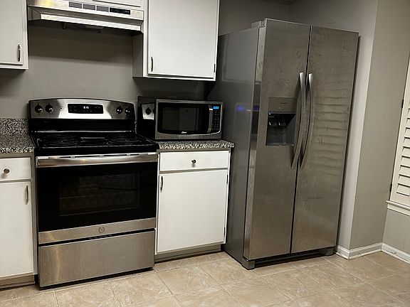 3rd image of 4834 Ballyshannon Ct #4834