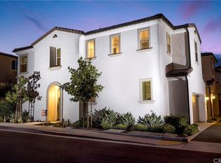 2928 Villa Catalonia Cir, Corona, CA 92881