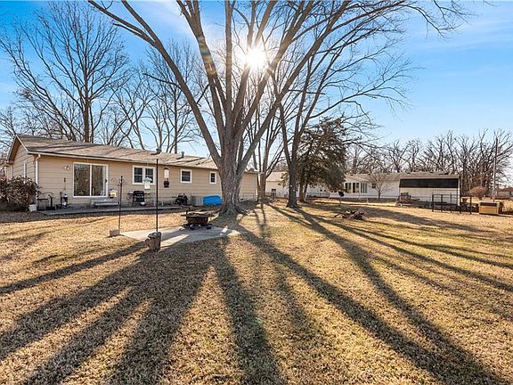 5th image of 18958 S 1491st Rd