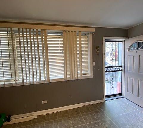 2nd image of 4840 S Paulina St #1F