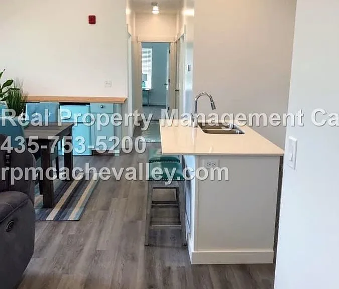 163 E 550 N #301 — Photo 12