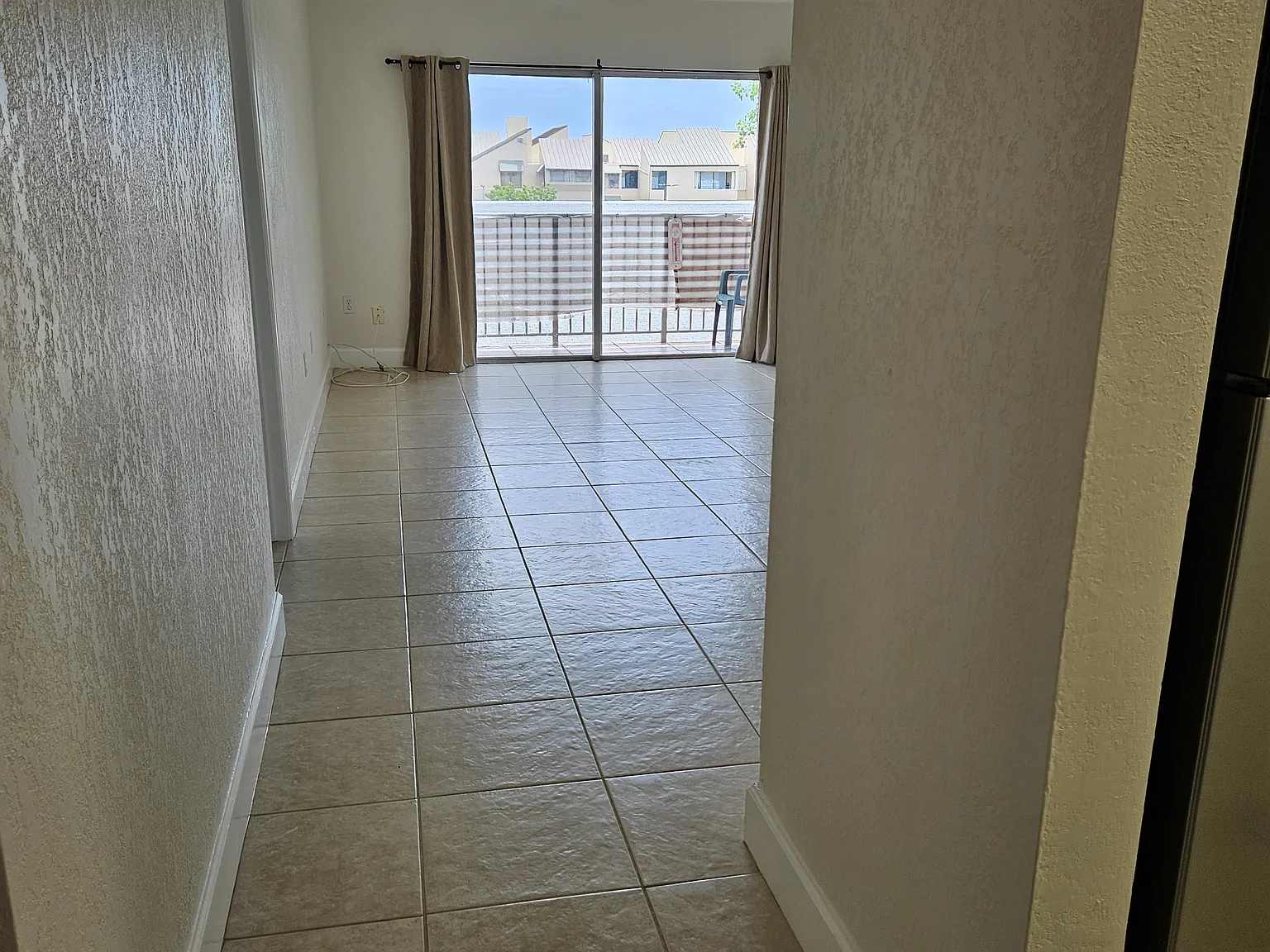 1 bed, 850 sqft, $1,800 — Photo 1