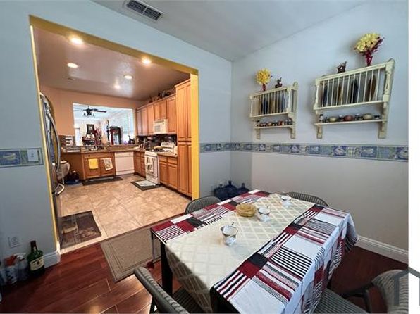 10304 Oak Crest Ct