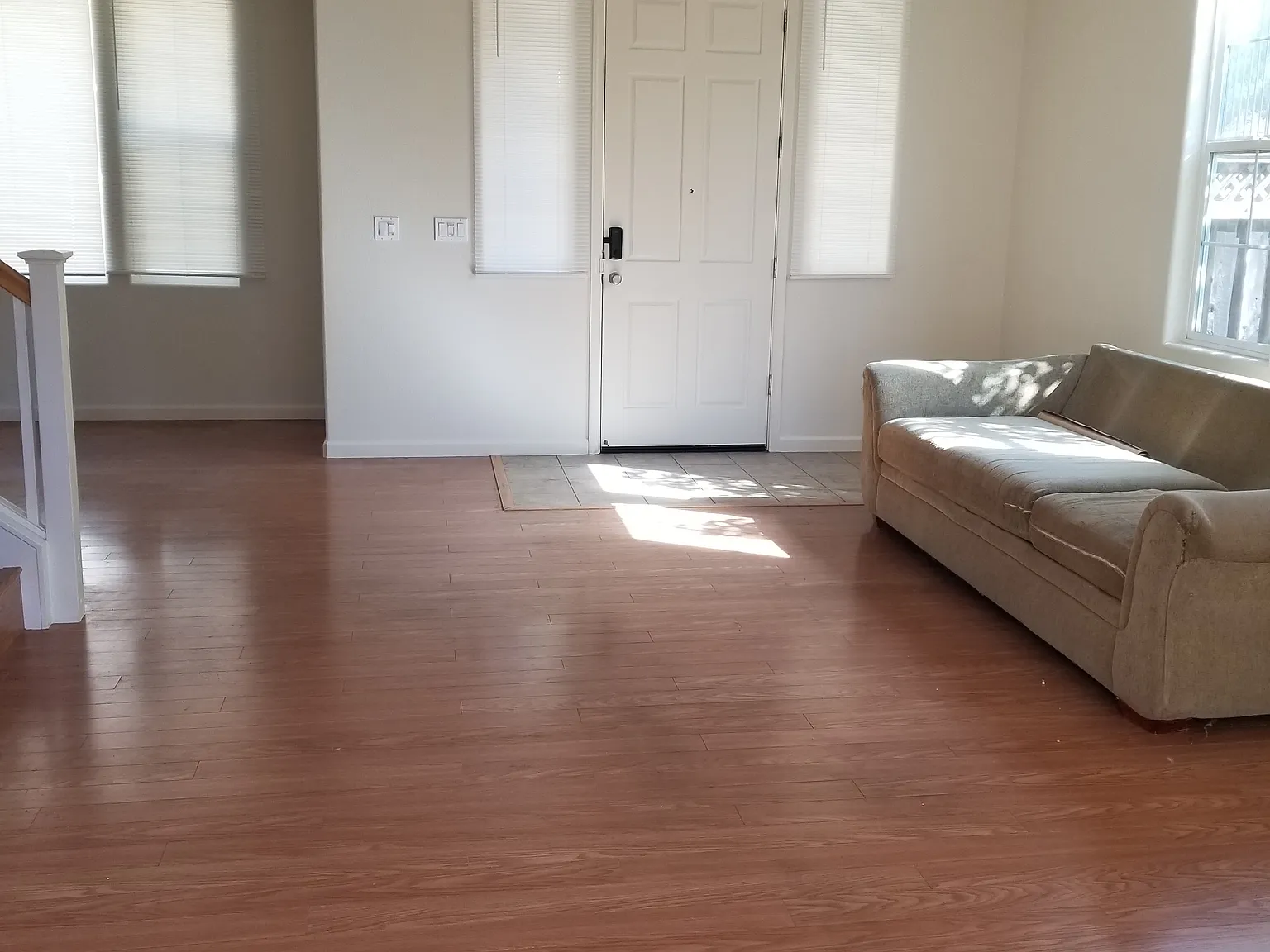 882 Bullion Ln — Photo 4