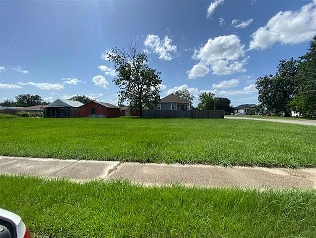 1st image of 2816 Dauterive Dr