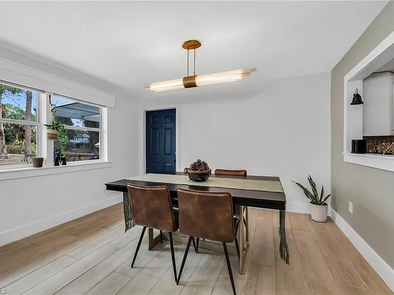 1840 23rd St SW — Photo 14
