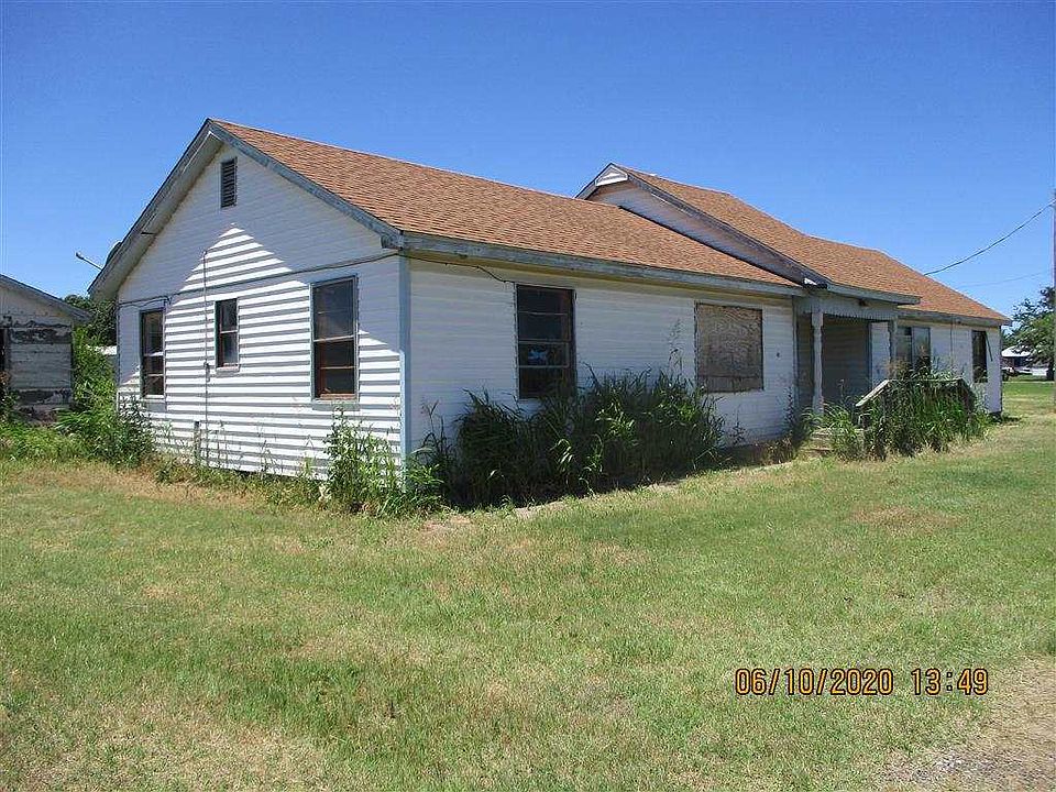 407 Dillon St, Indiahoma, OK 73552 Zillow