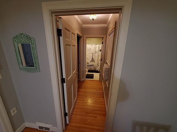 5th image of 220 W 21st St #3