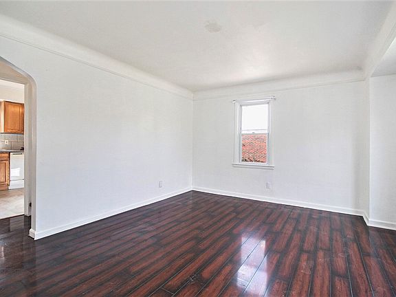 3rd image of 26445 S River Park Dr