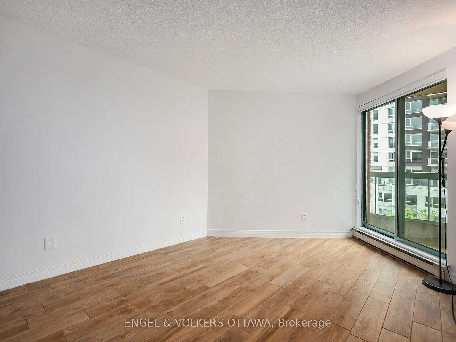 2 bed, $2,500 — Photo 2