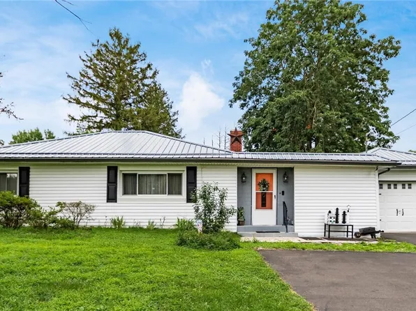 1690 Potts Ln, Zanesville, OH 43701