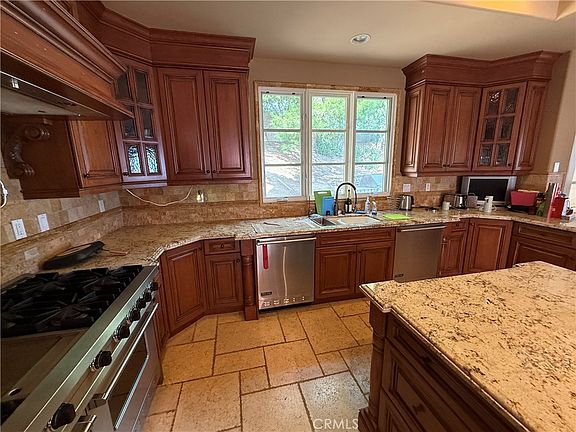 5th image of 2268 Verona Ct