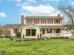 299 Dove Rd, Fredericksburg, PA 17026