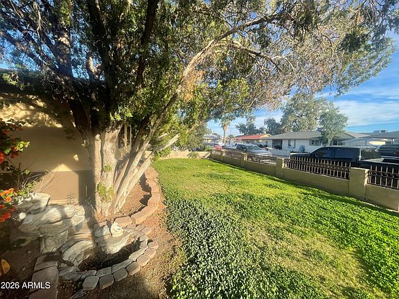 4th image of 5526 W INDIANOLA Avenue
