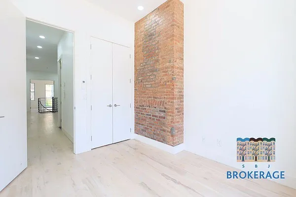 Rented by SBJ Brokerage, LLC | media 4