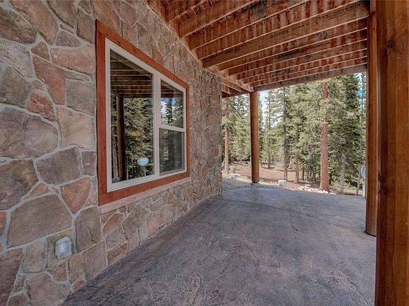 5th image of 395 Miners Way