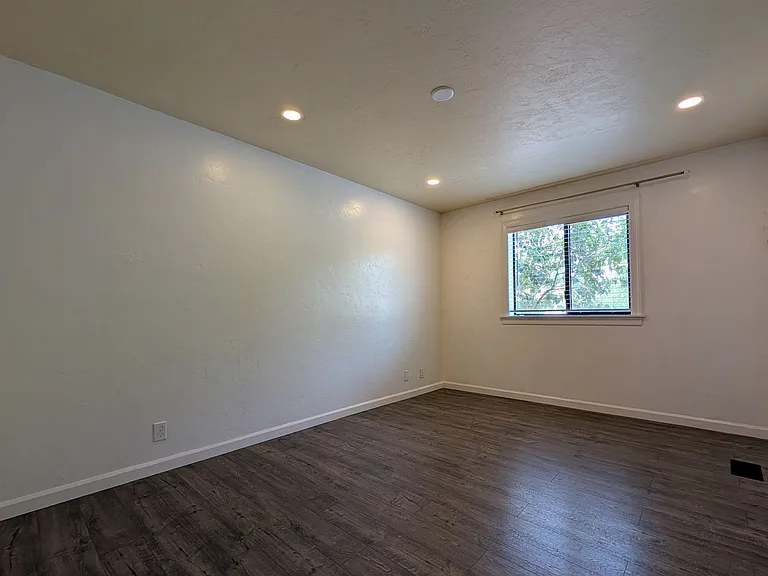 3570 Hickory Ave — Photo 16