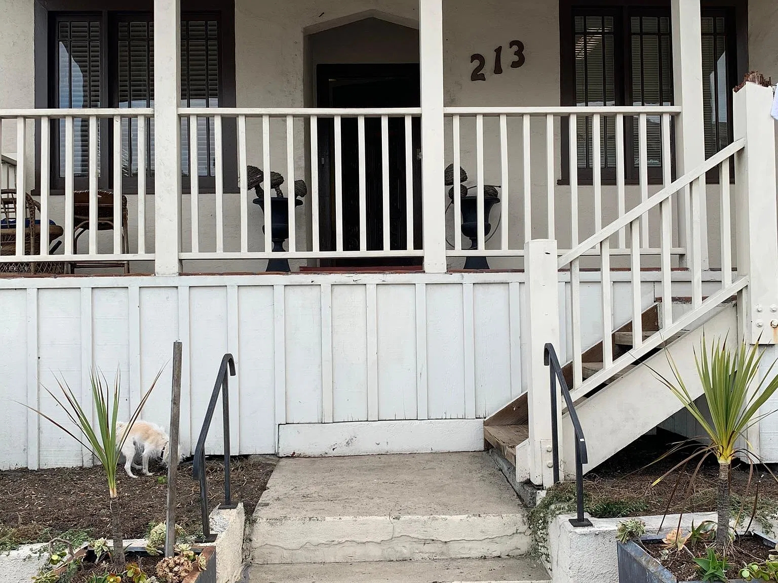 Lighthouse Ave, Monterey — Photo 1