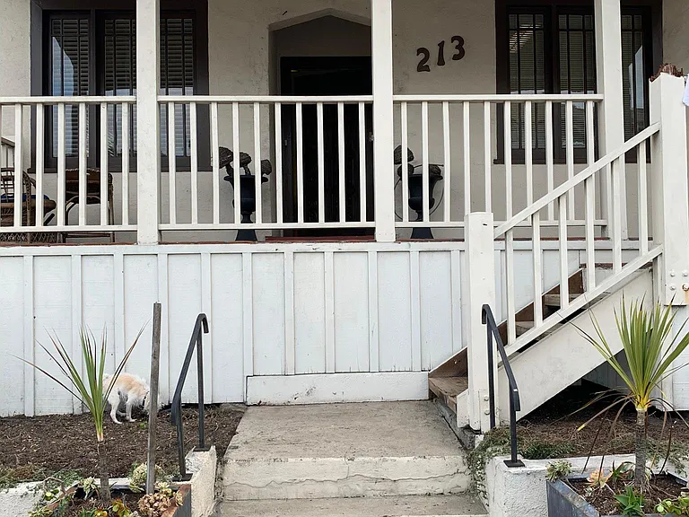 Lighthouse Ave — Photo 1
