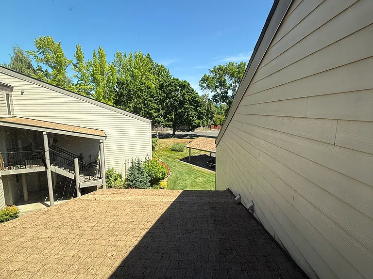 9917 SW Trapper Ter — Photo 19