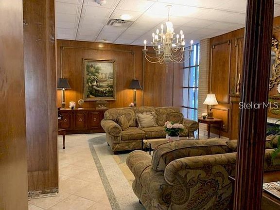 3rd image of 2401 Bayshore Blvd Unit 1004