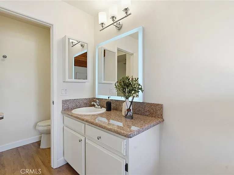1433 S Beverly Dr — Photo 23