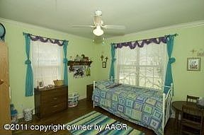 5th image of 1009 S Fannin St