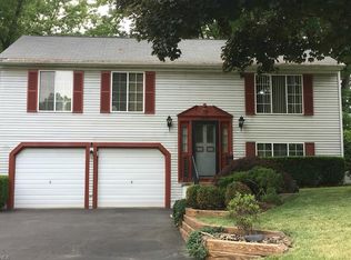 2609 Elm Dr, Girard, OH 44420