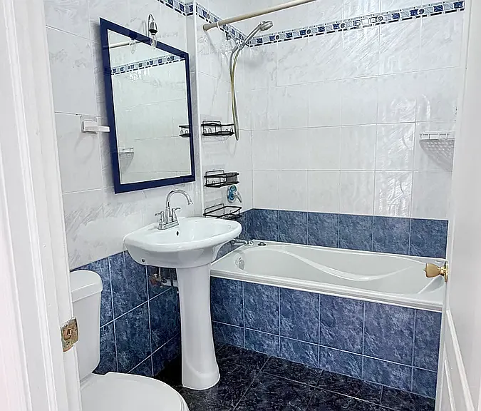2578 W 16th St #1B — Photo 6