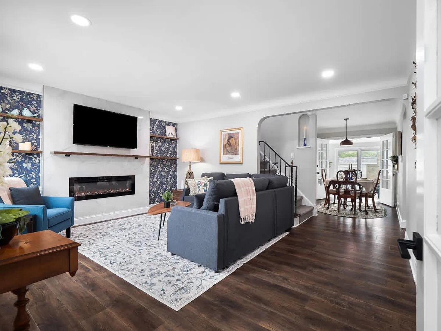 3 bed, 3.0 bath, 1076 sqft, $3,480 — Photo 3