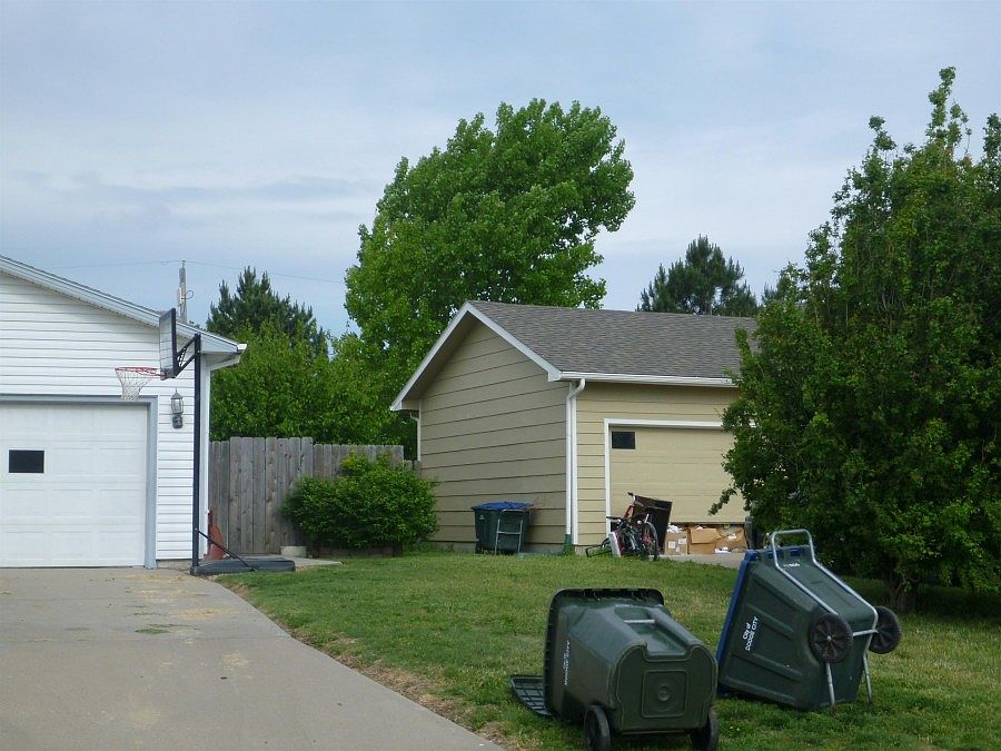 2nd image of 3009 E Barbara Ln