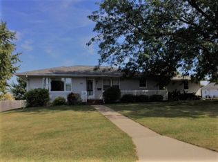 211 N Simmons St, Stockton, IL 61085