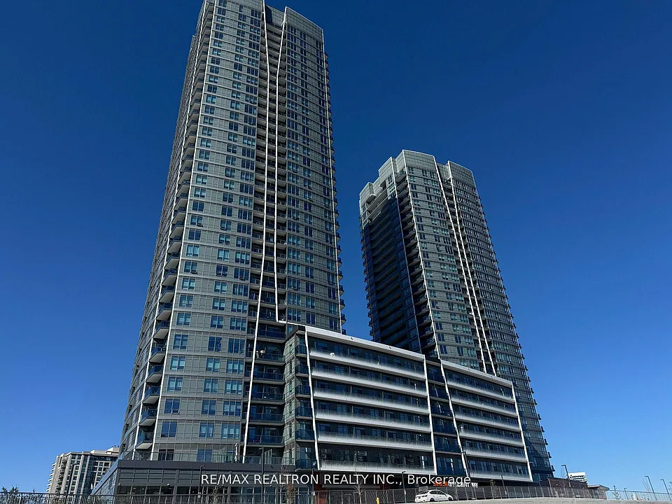 30 Upper Mall Way #A-620