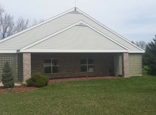 100 2nd St NE, Hayfield, MN 55940