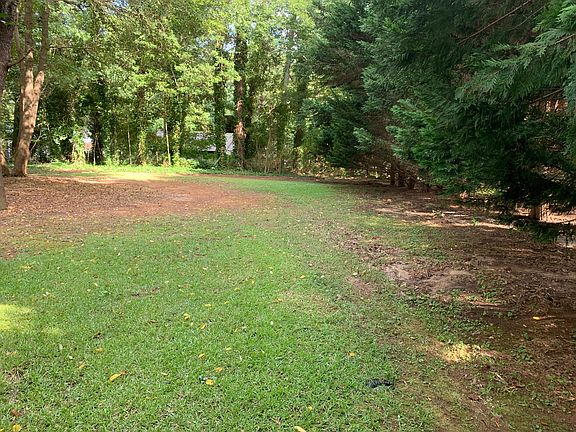4th image of 4229 McClure Dr