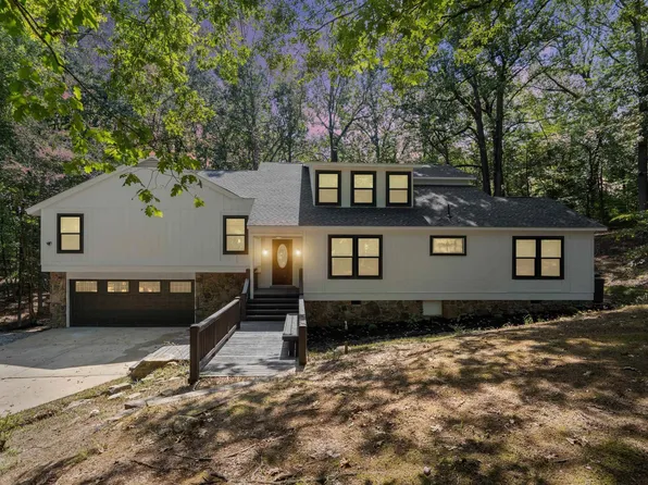 9345 Rocky Woods Dr, Cordova, TN 38018