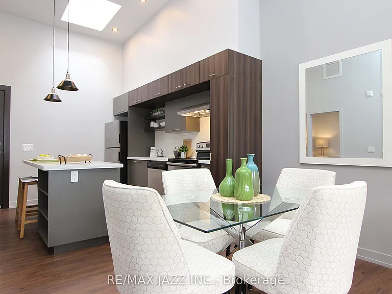 14 1/2 King St E #307 — Photo 7