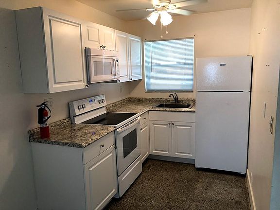 2nd image of 26 Wisconsin St APT 4