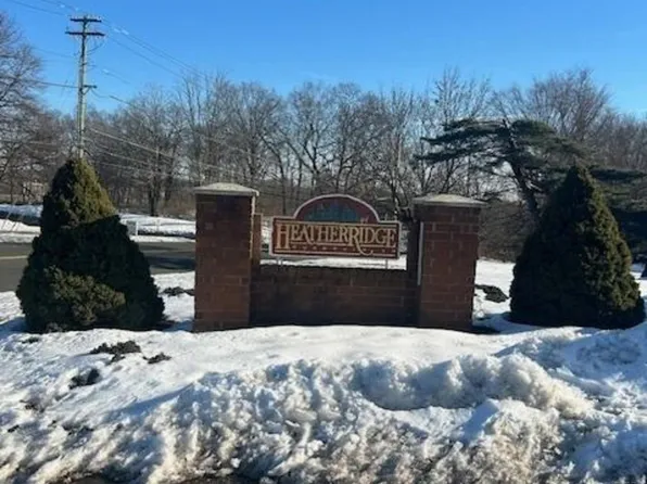 62 Heather Rdg #62, Shelton, CT 06484