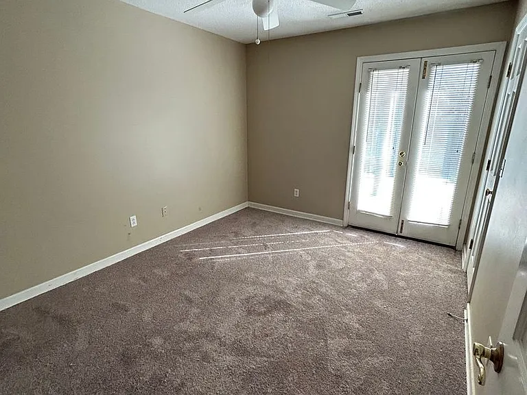 2158 Graystone Dr — Photo 7
