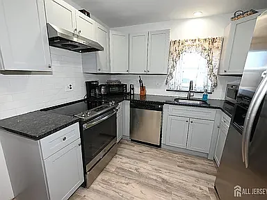 36 Diaz St #A — Photo 6