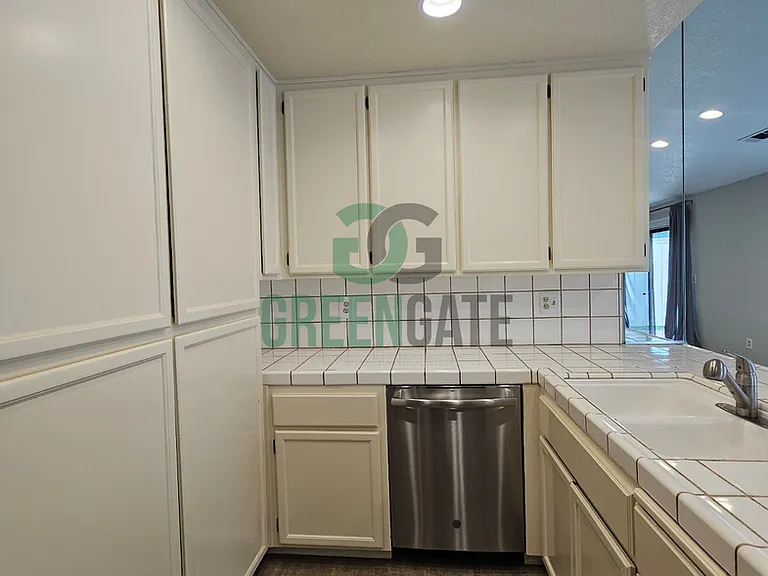 1108 Cedar Creek Dr #1 — Photo 19