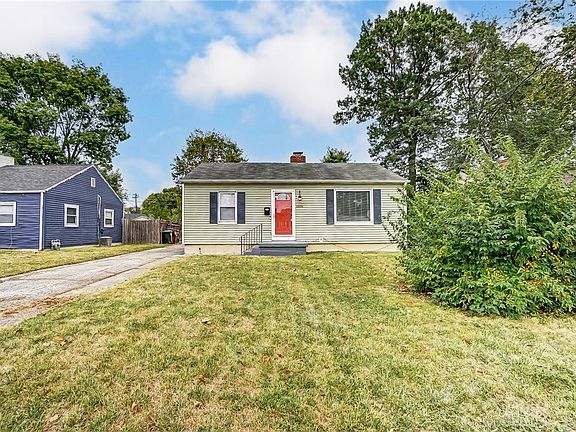 2nd image of 1505 Park Dr
