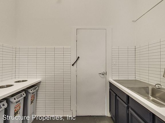 4th image of 706 Kearny St #132